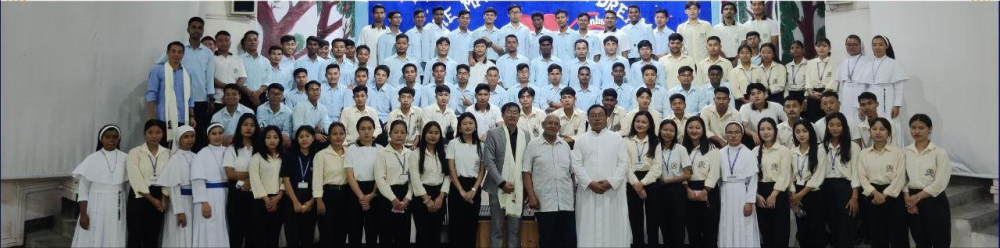 Participants of the seminar conducted by the Salesian College of Higher Education.